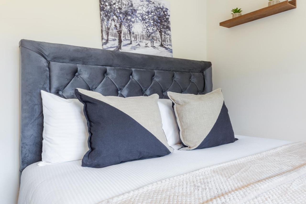 Twickenham Homes Isleworth Ngoại thất bức ảnh