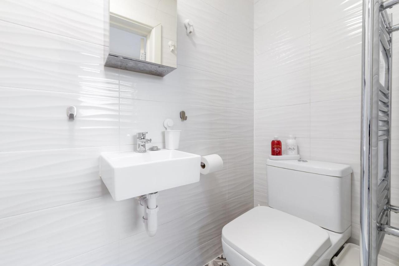 Twickenham Homes Isleworth Ngoại thất bức ảnh