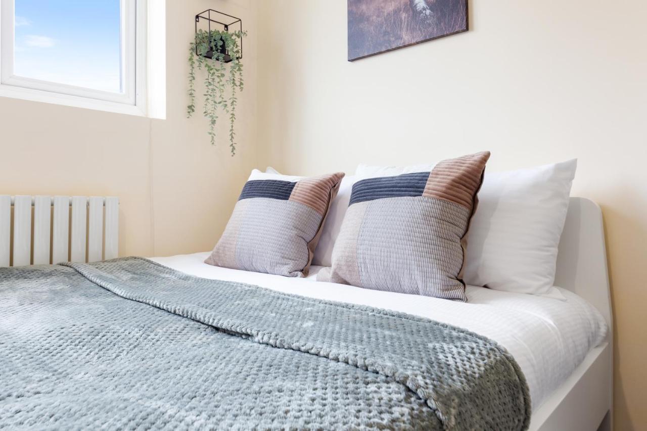 Twickenham Homes Isleworth Ngoại thất bức ảnh